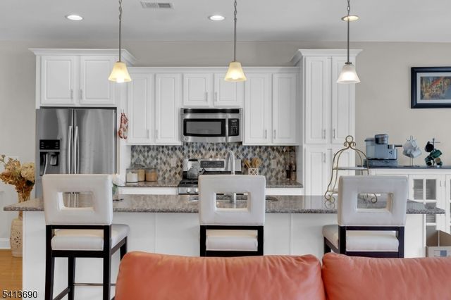 29 Blazingstar Way, Allamuchy Twp., NJ 07840