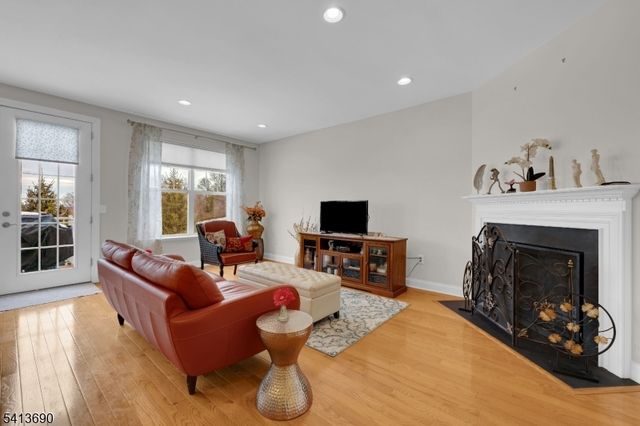 29 Blazingstar Way, Allamuchy Twp., NJ 07840