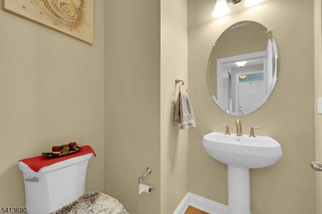 29 Blazingstar Way, Allamuchy Twp., NJ 07840