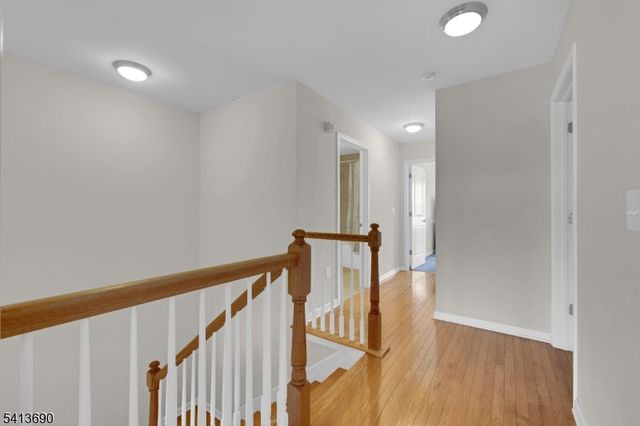 29 Blazingstar Way, Allamuchy Twp., NJ 07840