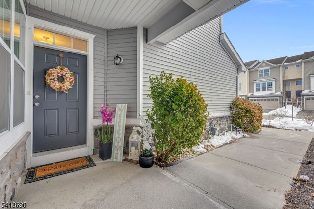 29 Blazingstar Way, Allamuchy Twp., NJ 07840