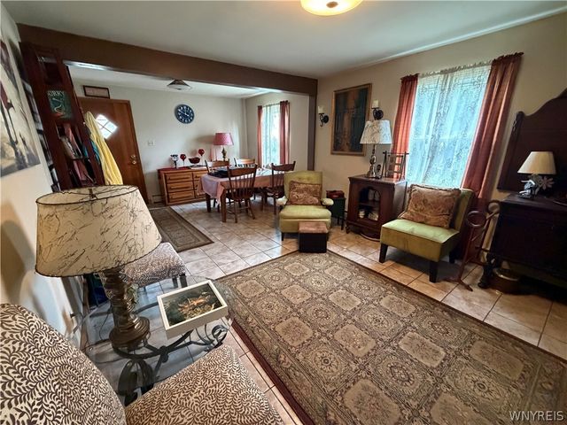 3073 Lewiston Road, Niagara Falls, NY 14305