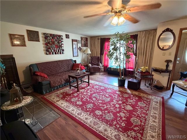 3073 Lewiston Road, Niagara Falls, NY 14305