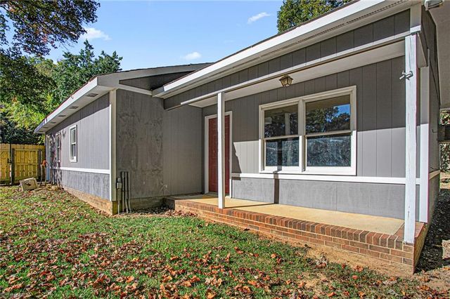 7358 Davis Country Road, Randleman, NC 27317