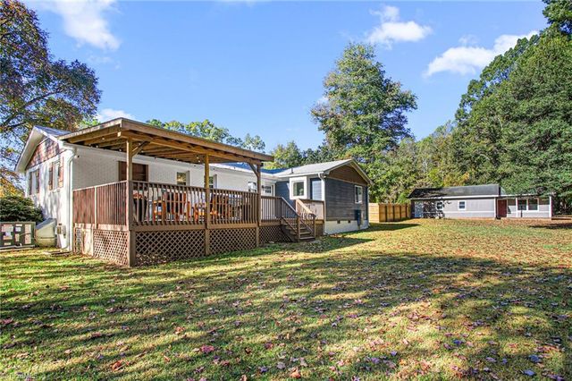 7358 Davis Country Road, Randleman, NC 27317