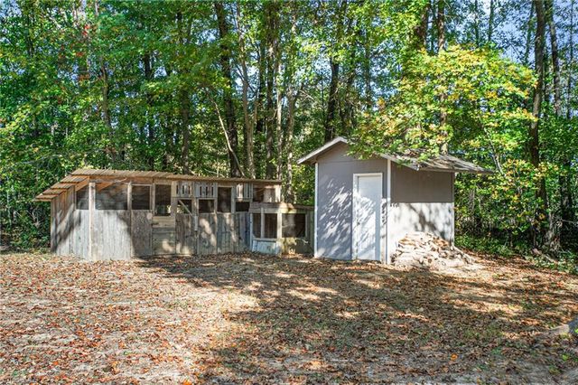 7358 Davis Country Road, Randleman, NC 27317