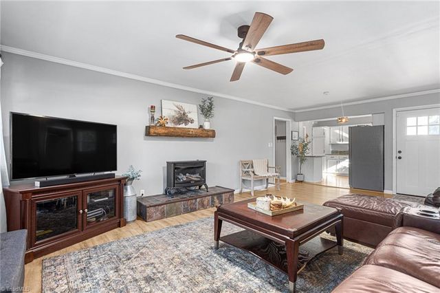 7358 Davis Country Road, Randleman, NC 27317