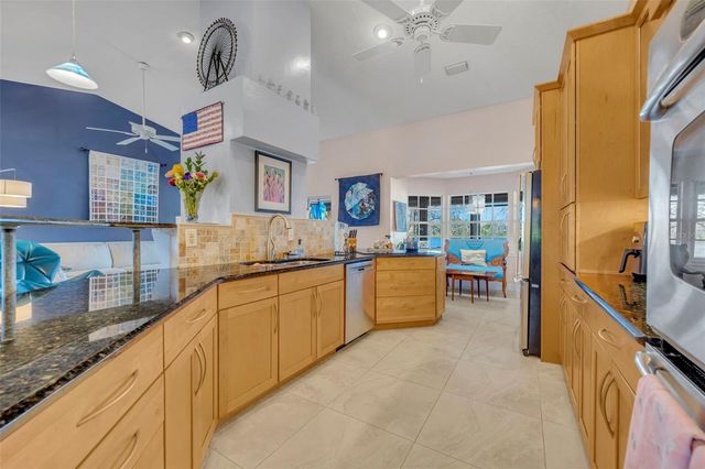 703 MEREDITH STREET, Fern Park, FL 32730