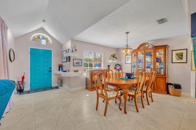 703 MEREDITH STREET, Fern Park, FL 32730