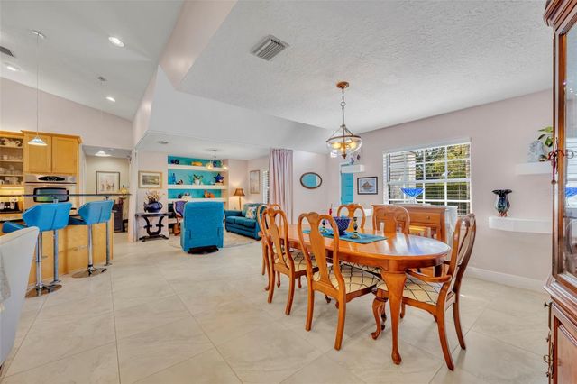 703 MEREDITH STREET, Fern Park, FL 32730