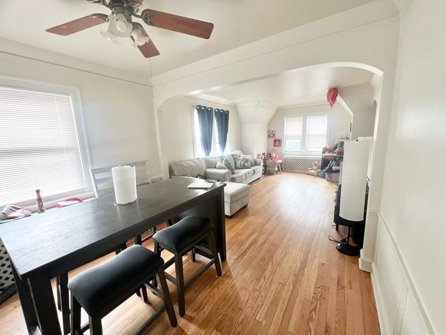 7713 W Forest Preserve Avenue, Chicago, IL 60634