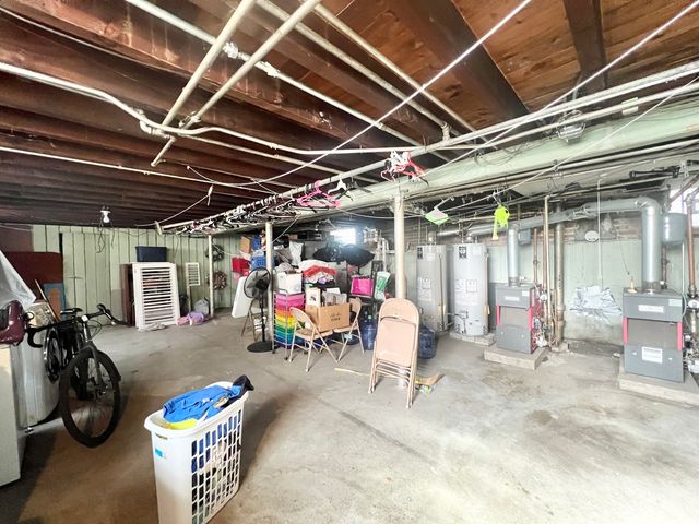 7713 W Forest Preserve Avenue, Chicago, IL 60634