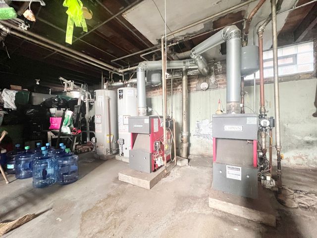 7713 W Forest Preserve Avenue, Chicago, IL 60634