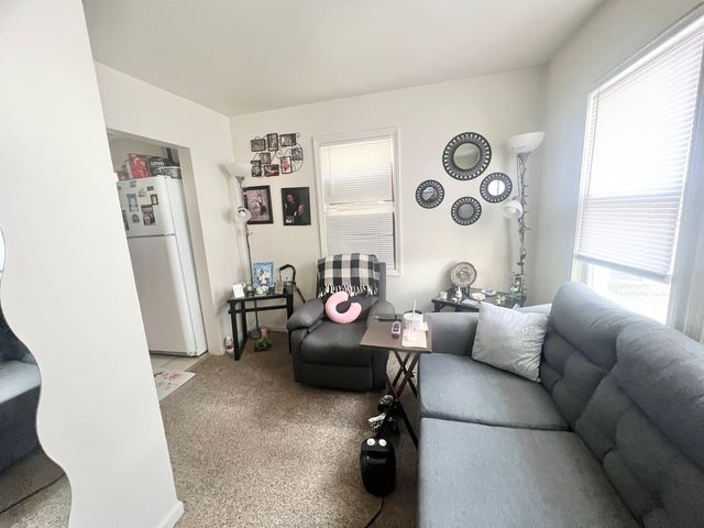 7713 W Forest Preserve Avenue, Chicago, IL 60634