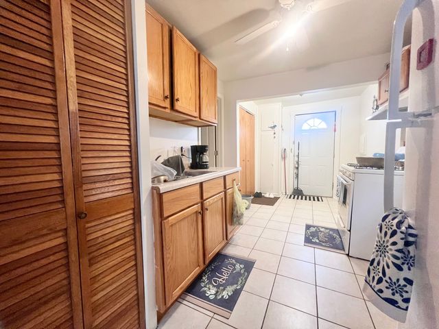 7713 W Forest Preserve Avenue, Chicago, IL 60634