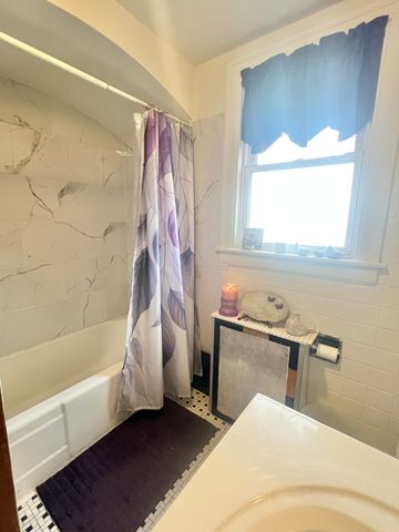 7713 W Forest Preserve Avenue, Chicago, IL 60634