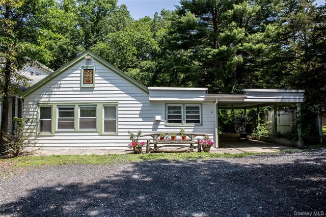 3 Ann Street, New Paltz, NY 12561