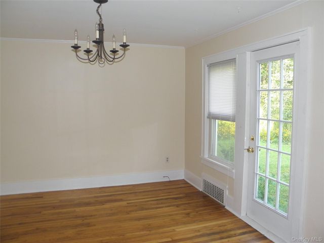 3 Ann Street, New Paltz, NY 12561