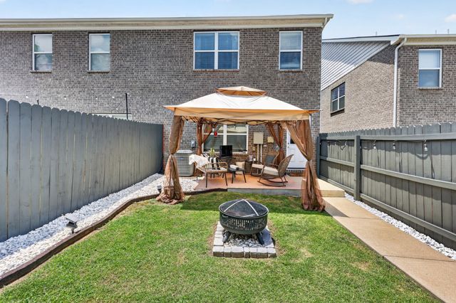 2009 Hardwick Pvt Ln, Gallatin, TN 37066
