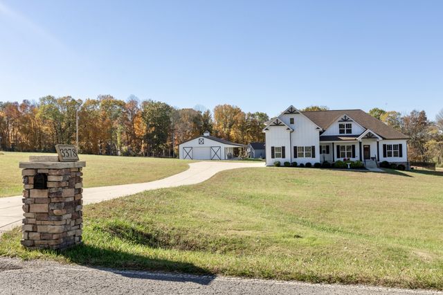 3378 New Hall Rd, Greenbrier, TN 37073