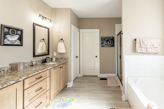 3378 New Hall Rd, Greenbrier, TN 37073