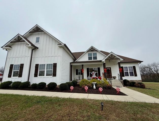 3378 New Hall Rd, Greenbrier, TN 37073