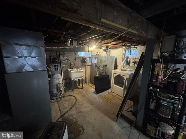 319 DELAWARE AVE, Delanco, NJ 08075