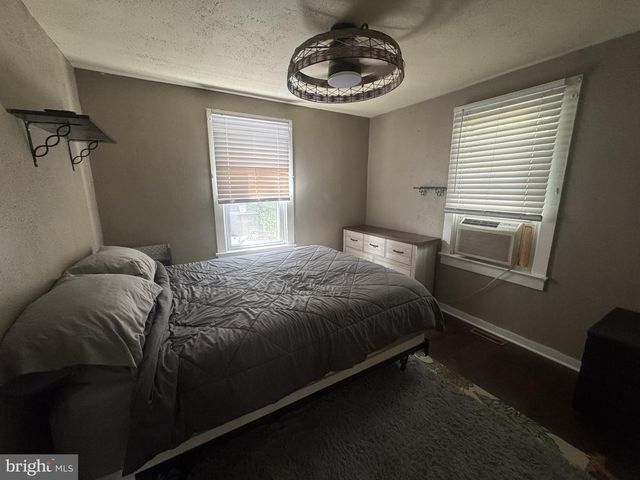 319 DELAWARE AVE, Delanco, NJ 08075