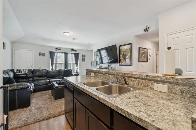 11016 NW 94th Terrace, Yukon, OK 73099