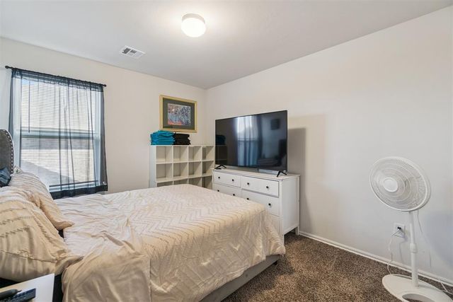 11016 NW 94th Terrace, Yukon, OK 73099