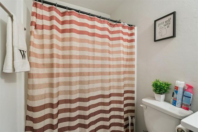 11016 NW 94th Terrace, Yukon, OK 73099