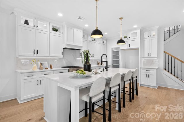 2316 Chateau Court, Matthews, NC 28105