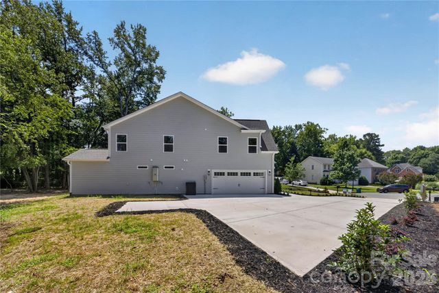2316 Chateau Court, Matthews, NC 28105