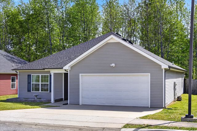 1388 Freedom Dr, Clarksville, TN 37042