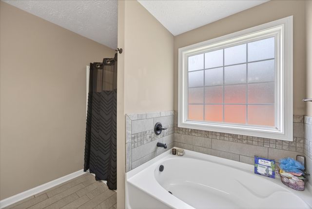 1388 Freedom Dr, Clarksville, TN 37042
