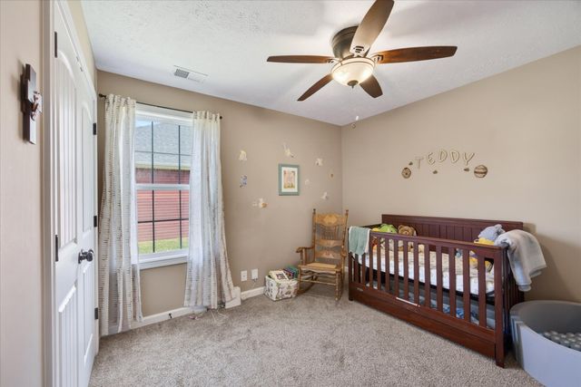1388 Freedom Dr, Clarksville, TN 37042