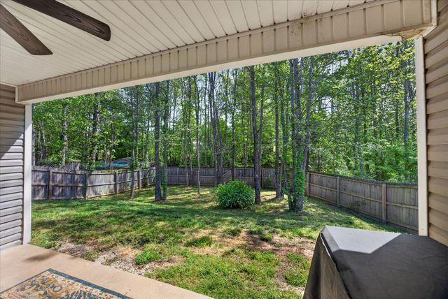 1388 Freedom Dr, Clarksville, TN 37042