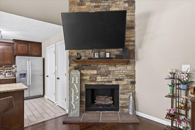 1388 Freedom Dr, Clarksville, TN 37042