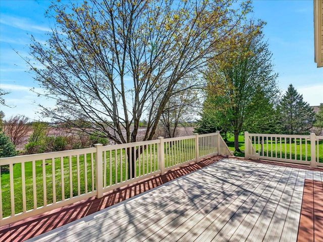 1642 Bellewood Drive, Waunakee, WI 53597