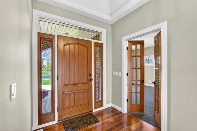 1642 Bellewood Drive, Waunakee, WI 53597