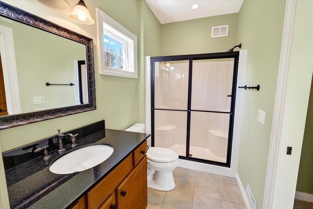1642 Bellewood Drive, Waunakee, WI 53597