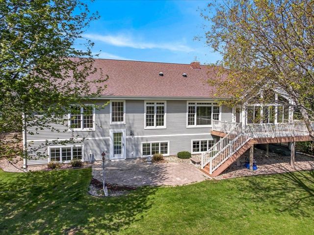 1642 Bellewood Drive, Waunakee, WI 53597