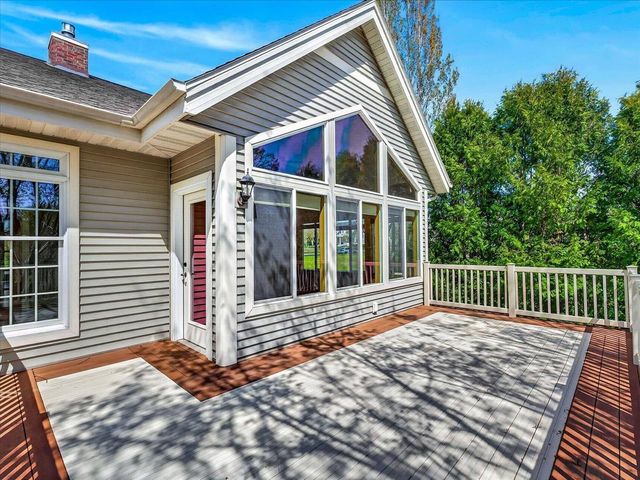 1642 Bellewood Drive, Waunakee, WI 53597