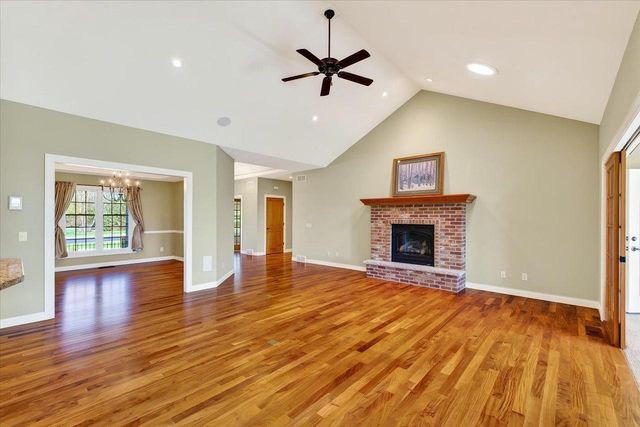 1642 Bellewood Drive, Waunakee, WI 53597