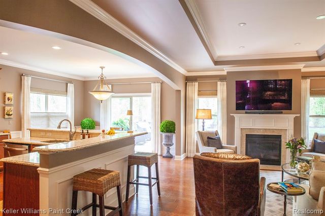5514 Woodfall Road, Clarkston, MI 48348