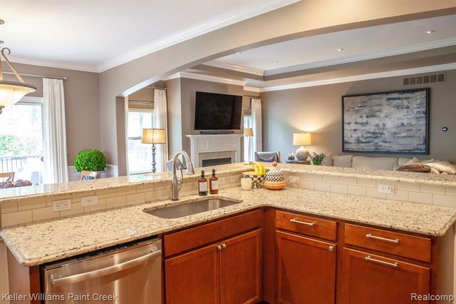 5514 Woodfall Road, Clarkston, MI 48348