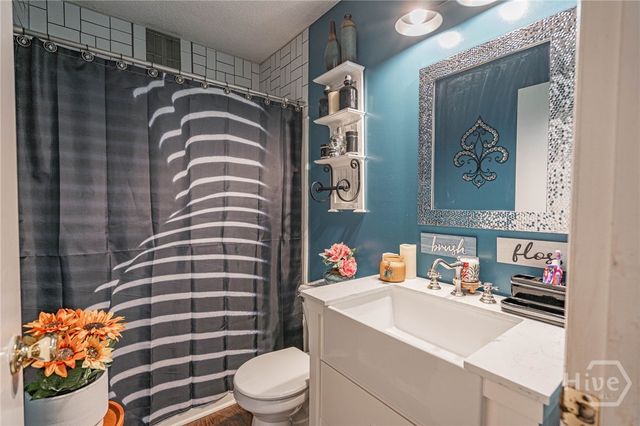 39 Cat Tail Court, Richmond Hill, GA 31324