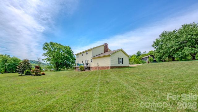 10 Arrow Place, Asheville, NC 28805