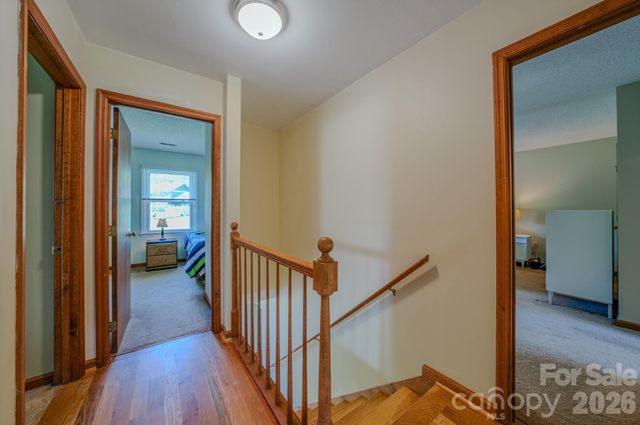 10 Arrow Place, Asheville, NC 28805