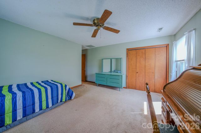 10 Arrow Place, Asheville, NC 28805